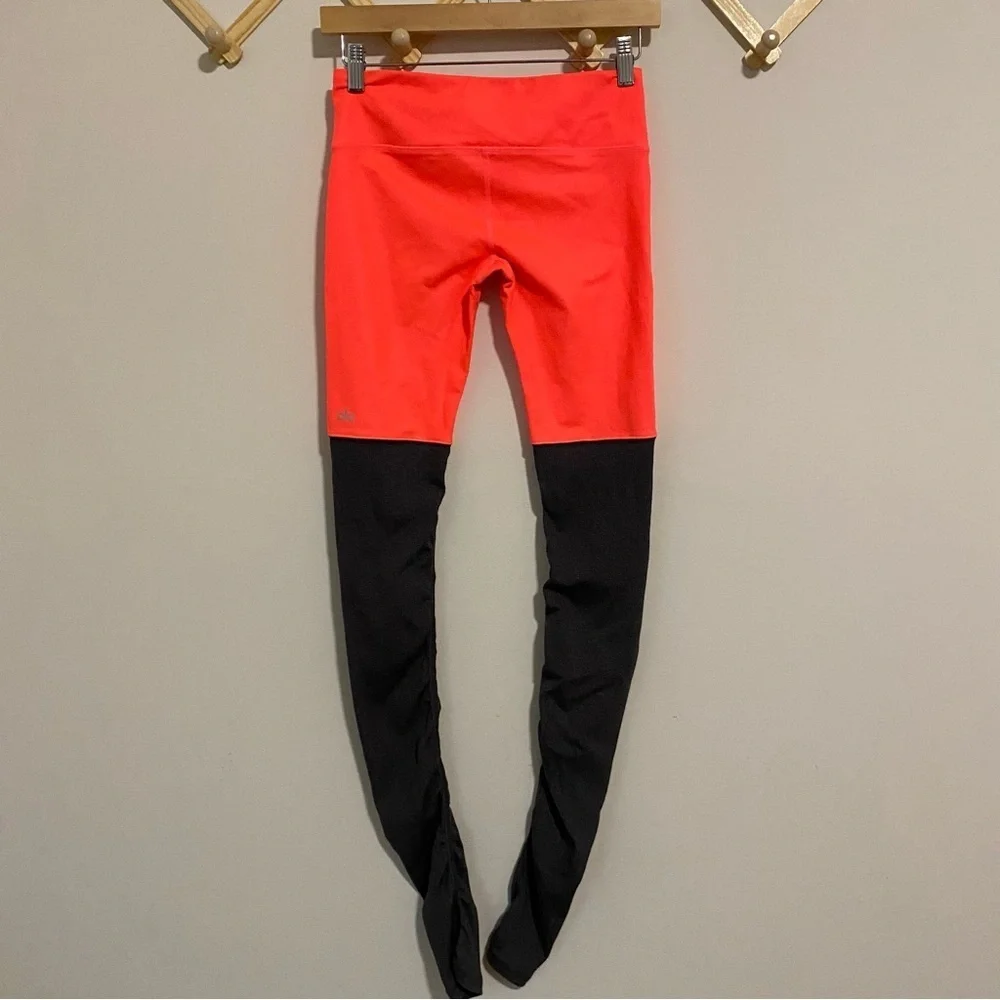 Alo Yoga Goddess Leggings Hot Pink and Gray size Small